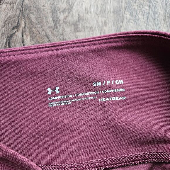 Under Armour Heatgear Shine Cropped Leggings - Picture 4 of 4